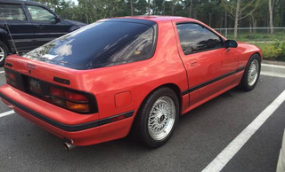 Illustration for article titled Someone please buy this clean RX7
